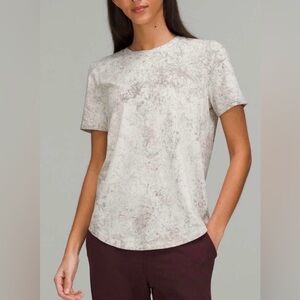 Lululemon Shirt Love Crew Medium Gray Curved Hem Athletic Tee